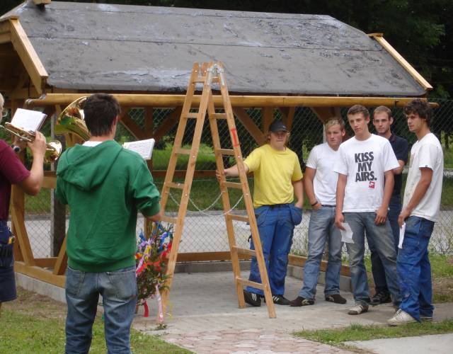 Ein Bauwerk braucht eine Firstfeier