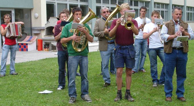 Und wieder spielt die Musik